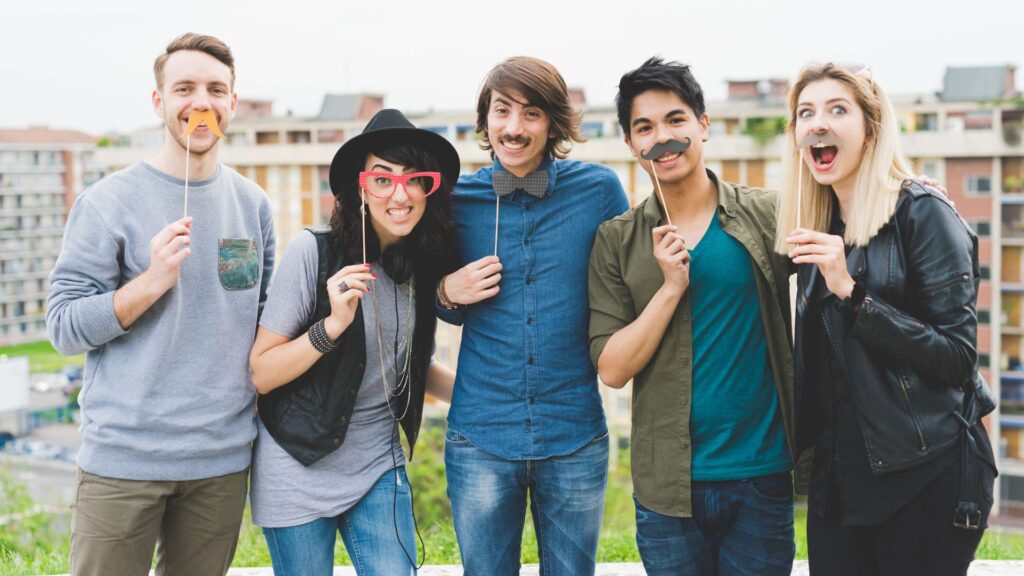 How to Manage Fun and Finances in College – Enjoy Life on a Budget (1)