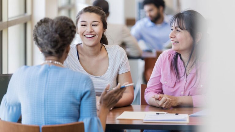 How to Manage Money as a College Student?
