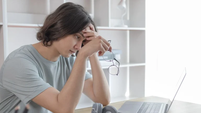 How to Refinance Student Loans with Bad Credit