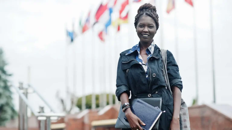 DealsGPT for Study Abroad