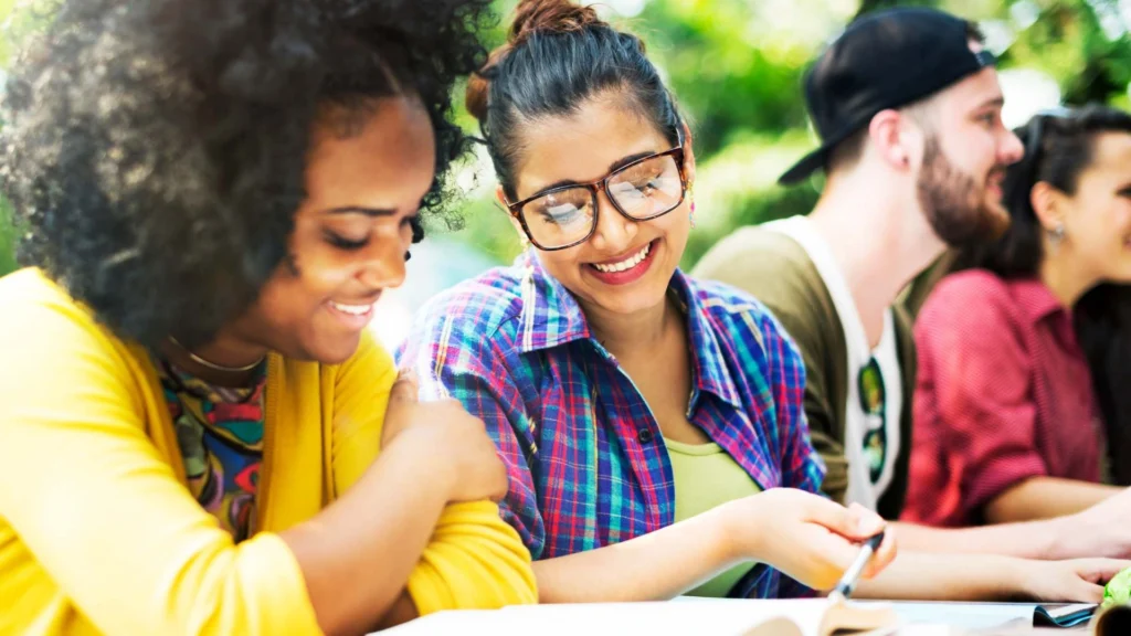 Tips To Use BudgetGPT to Build a Personalized College Budget