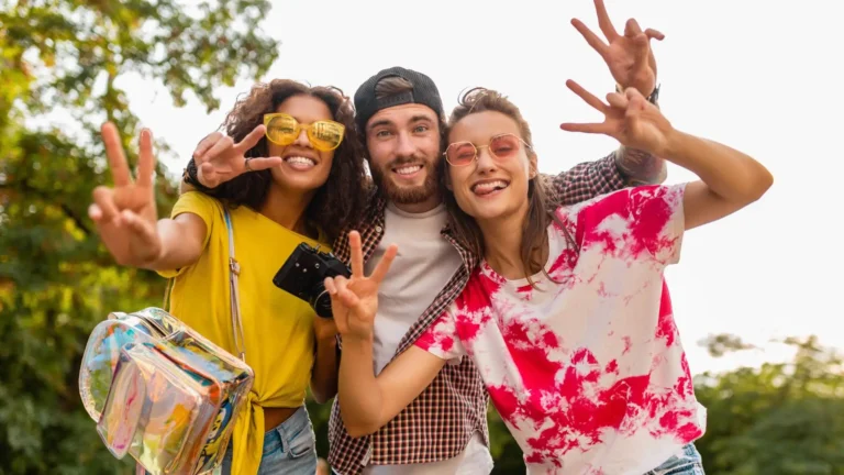 Use DealsGPT to Find Deals During Campus Events