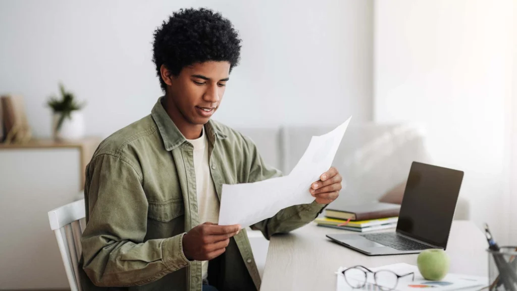 Read a Credit Report at 19